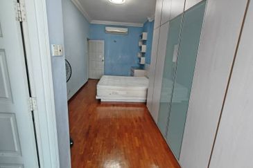 Pangsapuri Orchid View Luxury Apartment