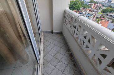 Pangsapuri Orchid View Luxury Apartment