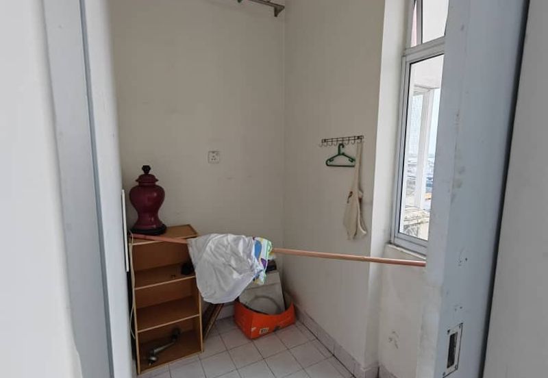 Pangsapuri Orchid View Luxury Apartment