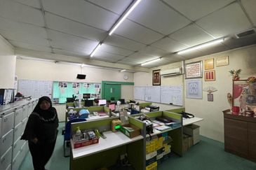 Taman Mount Austin Commercial