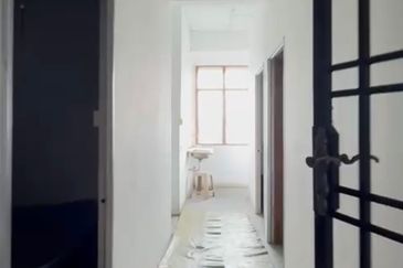 3 Storey Shop @ Jalan Nusaria 1/XX, Taman Nusantara Gelang Patah