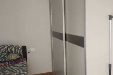 Baypoint @ Country Garden Danga Bay