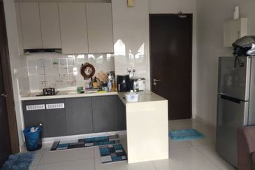 Baypoint @ Country Garden Danga Bay