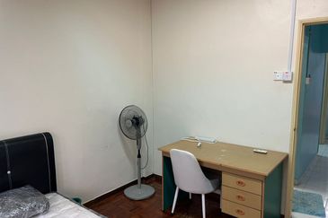 Lily & Jasmine Apartment