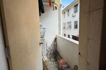 Sri Awana Town House, Bandar Selesa Jaya