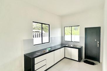 Single Storey Semi-D @ Jalan Api Api 18, Taman Bukit Rinting