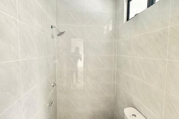 Single Storey Semi-D @ Jalan Api Api 18, Taman Bukit Rinting