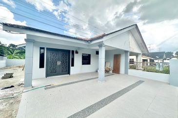 Single Storey Semi-D @ Jalan Api Api 18, Taman Bukit Rinting