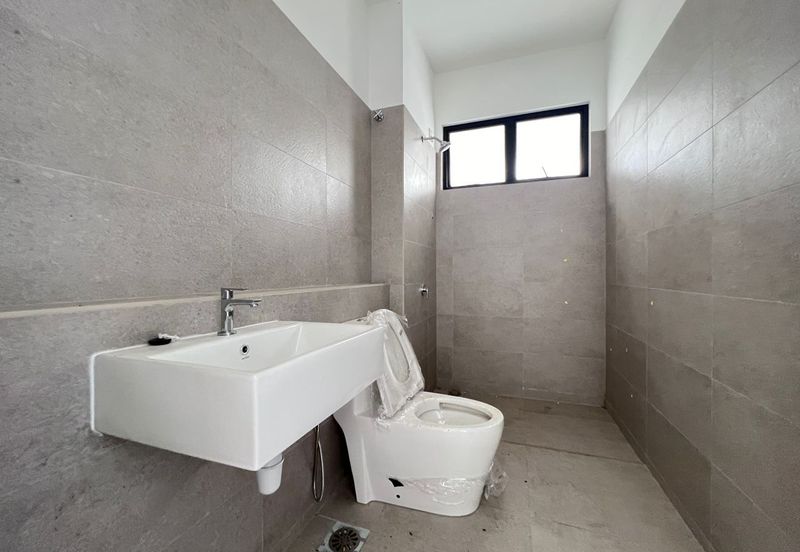 Double Storey CornerLot @ Austin Crest, Ruby 1