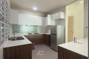 Seasons Luxury Apartments @ Amara Larkin