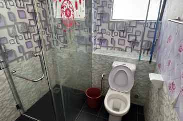 Seri Austin Luxury Apartment