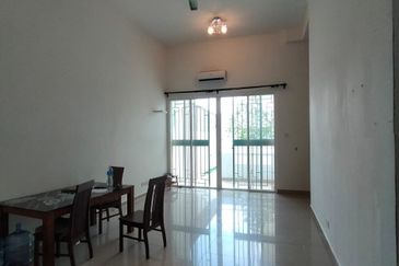 SAVILLE CODOMINIUM MELAWATI FOR SALE