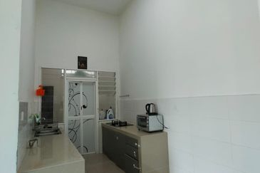 SAVILLE CODOMINIUM MELAWATI FOR SALE