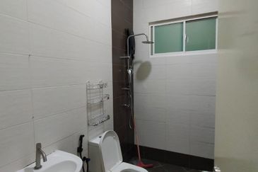 SAVILLE CODOMINIUM MELAWATI FOR SALE