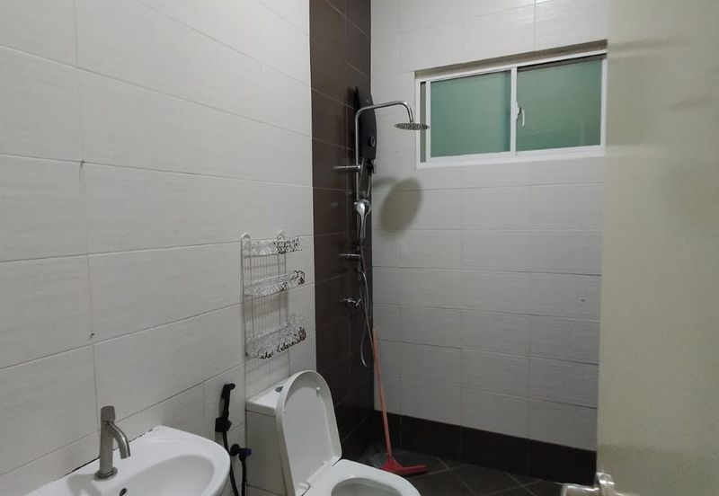 SAVILLE CODOMINIUM MELAWATI FOR SALE