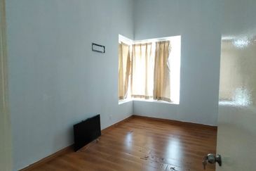 SAVILLE CODOMINIUM MELAWATI FOR SALE