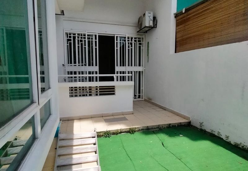 SAVILLE CODOMINIUM MELAWATI FOR SALE