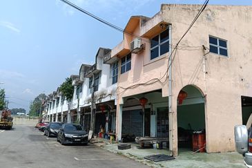 2 Storey Landed House For SALE at Batang Kali 5 min KTM station