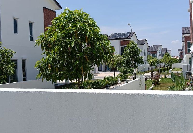 Gamuda Gardens Rawang - Illaria Hillside Homes Brand NEW  ENDLOT 2 Storey unit  For RENT with Furniture 