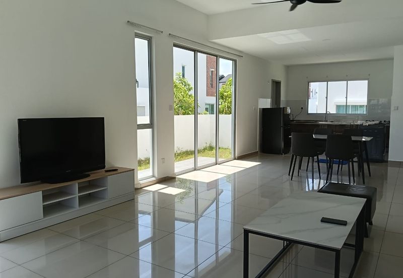 Gamuda Gardens Rawang - Illaria Hillside Homes Brand NEW  ENDLOT 2 Storey unit  For RENT with Furniture 