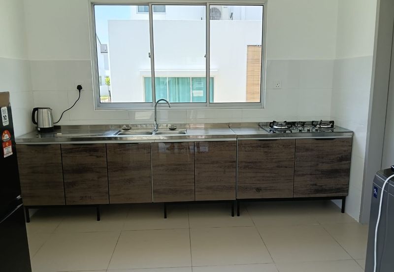 Gamuda Gardens Rawang - Illaria Hillside Homes Brand NEW  ENDLOT 2 Storey unit  For RENT with Furniture 