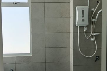 Gamuda Gardens Rawang - Illaria Hillside Homes Brand NEW  ENDLOT 2 Storey unit  For RENT with Furniture 