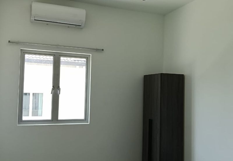 Gamuda Gardens Rawang - Illaria Hillside Homes Brand NEW  ENDLOT 2 Storey unit  For RENT with Furniture 