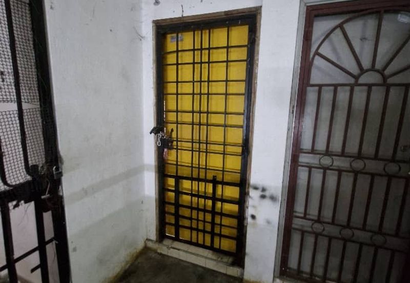 3rd floor Fasa Dinasti Shoplot Apartment Taman Sentosa Klang LOWER market for SALE