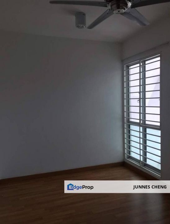 1050 Sqft One South Condominium for SALE -Sri Kembangan, Selangor, Seri Kembangan