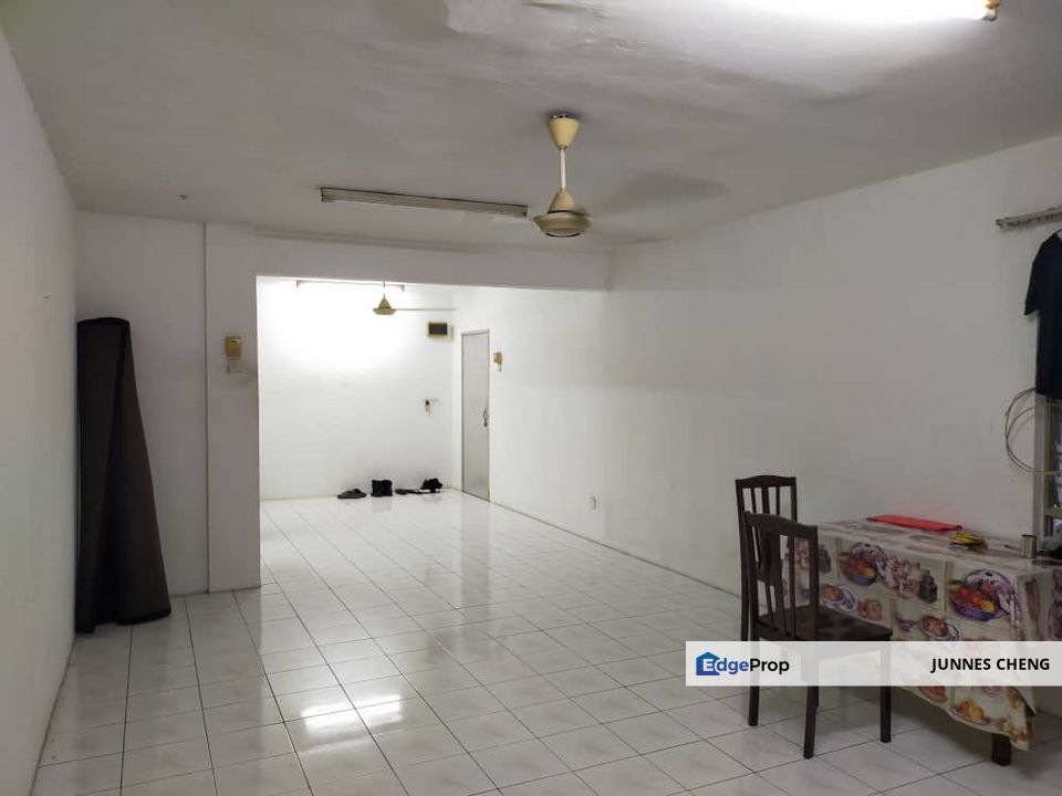 SAUJANA APARTMENT DAMANSARA DAMAI for SALE at Sg Buloh, Selangor, Damansara Damai