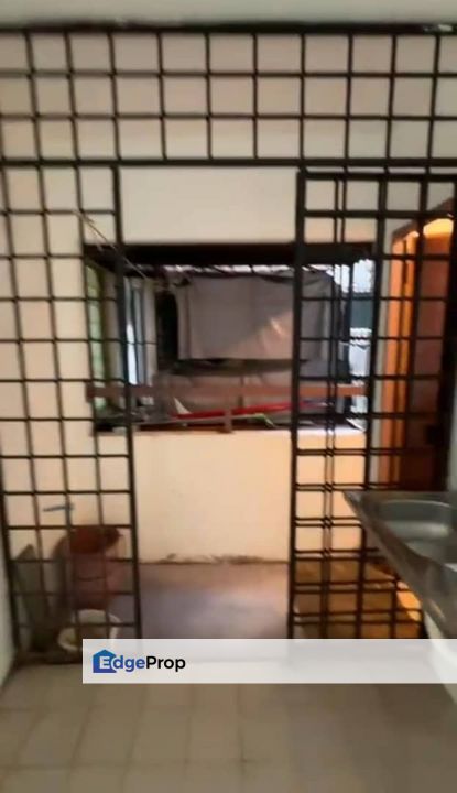 Lestari Apartment Damansara Damai Walk Up Unit for SALE, Selangor, Damansara Damai