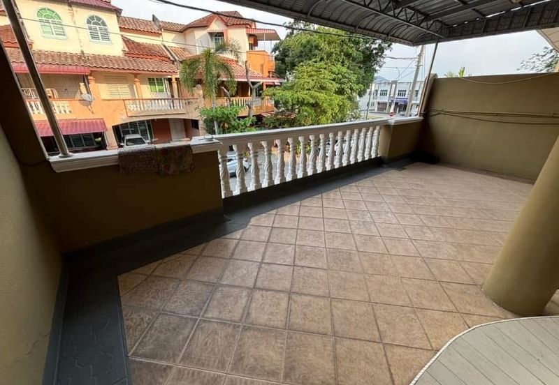 Panorama Lapangan Perdana