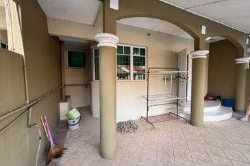 Panorama Lapangan Perdana