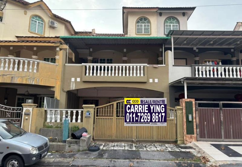 Panorama Lapangan Perdana