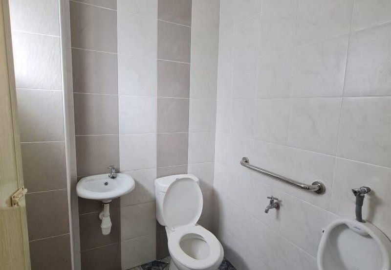 Seri Iskandar 2 Storey Corner Shop Lot For Sale