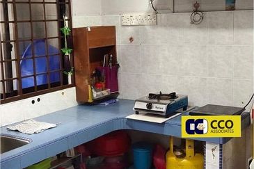 ANJUNG BERCHAM UTAMA