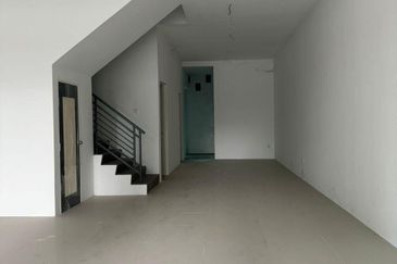 TASEK AVENUE RESIDENT