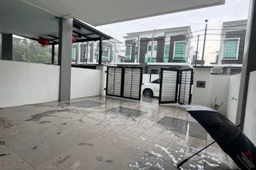 TASEK AVENUE RESIDENT