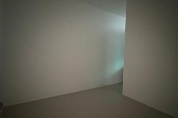 TASEK AVENUE RESIDENT