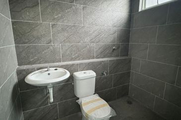 TASEK AVENUE RESIDENT