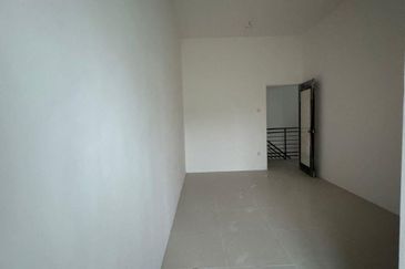 TASEK AVENUE RESIDENT