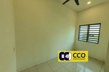 DESA LAHAT SRI -WANG