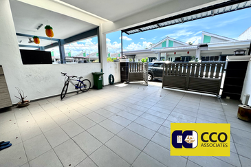 TAMAN LAPANGAN KIARA