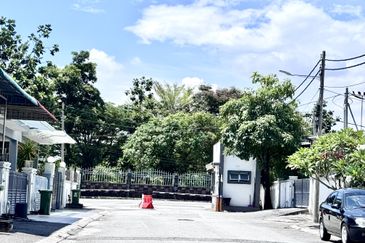 TAMAN LAPANGAN KIARA