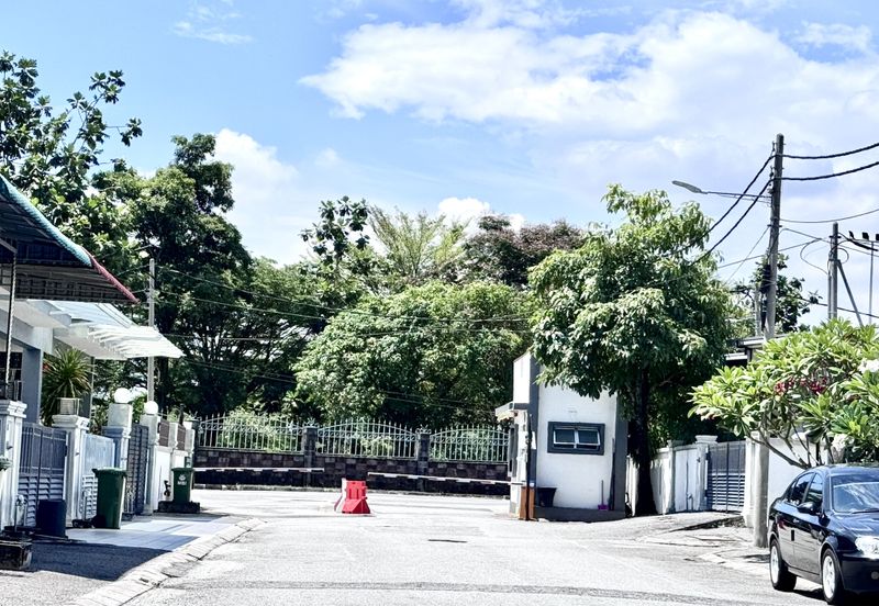 TAMAN LAPANGAN KIARA