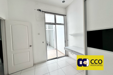 TAMAN LAPANGAN KIARA