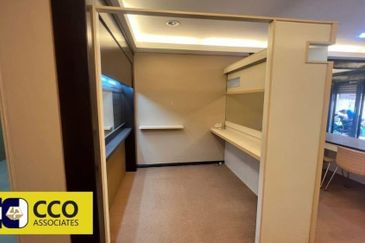 Persiaran Greenhill, Kampung Jawa