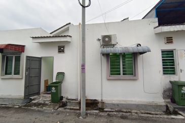 TAMAN LAPANGAN KIARA