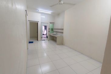 TAMAN LAPANGAN KIARA