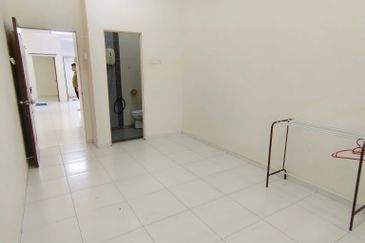 TAMAN LAPANGAN KIARA